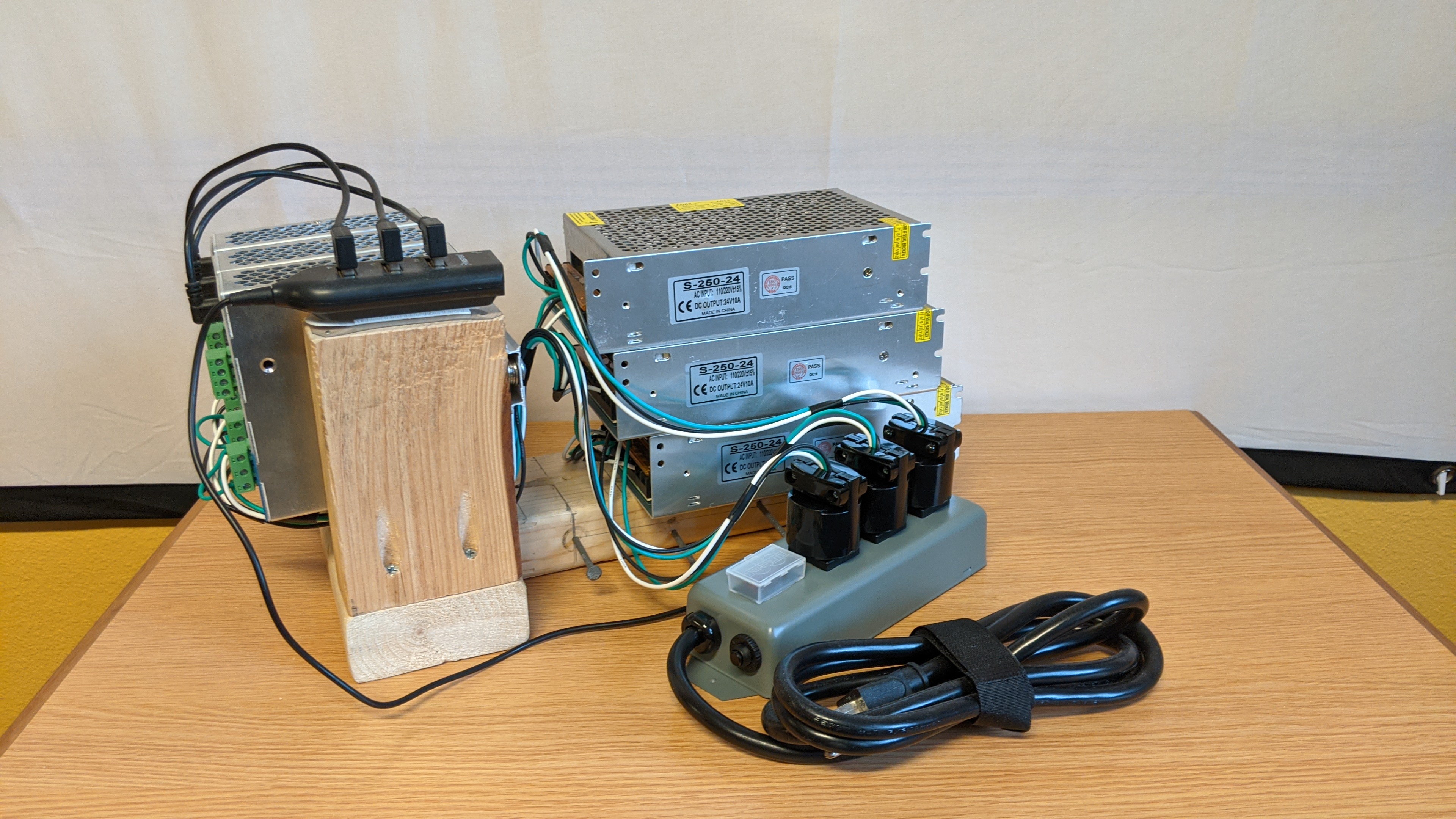 Power Supply Right